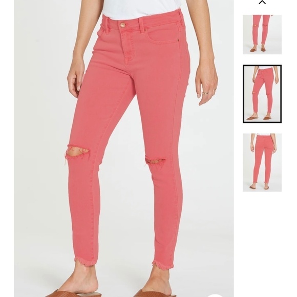 Old Navy Women's Rockstar Mid-Rise Distressed Cropped Skinny Jeans - Picture 5 of 12